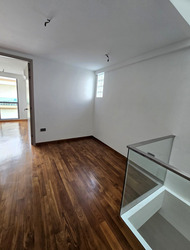 Simon Lane (D19), Terrace #544861911